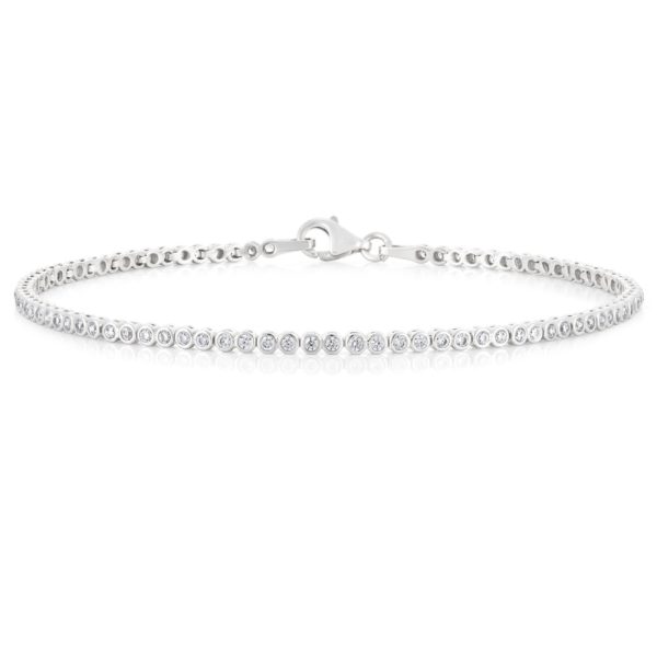 9ct White Gold 19cm Zirconia Tennis Bracelet For Sale